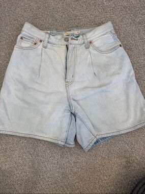 Levi’s Ribcage Balloon Light Blue Denim Women's High-Waist Shorts